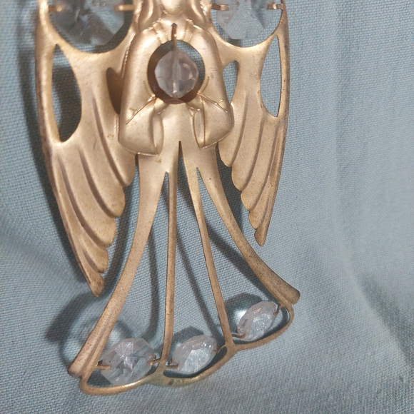 Vintage  AVON Brand---  Sun Catcher-- 1999   "ANGEL"   Gold-Plated Metal Frame - Picture 4 of 8
